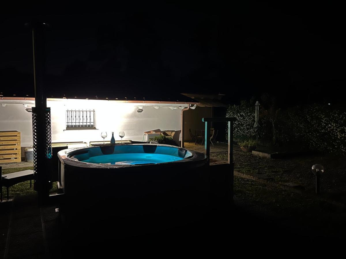 La Camelia Villa Massa e Cozzile Eksteriør billede