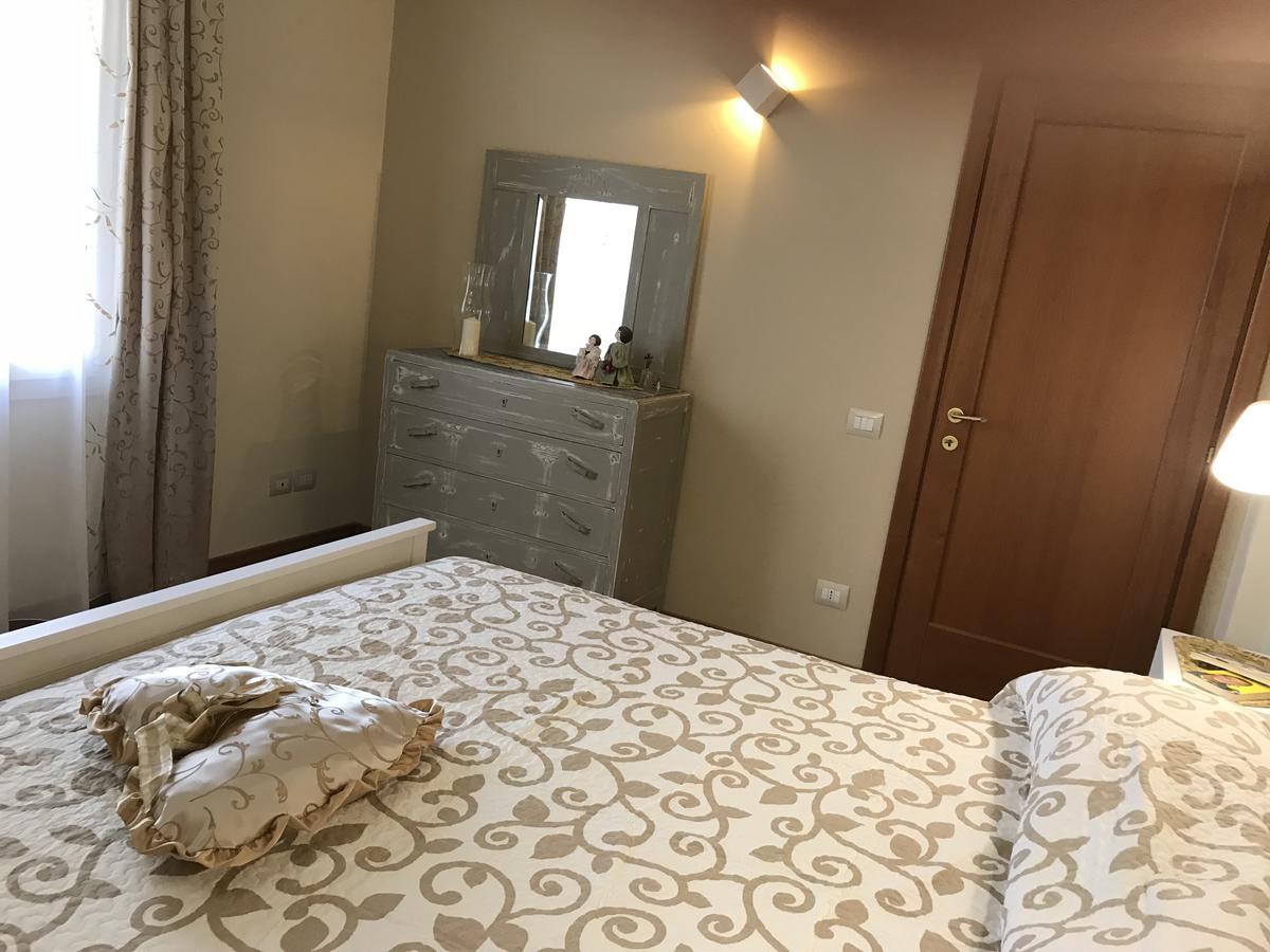 La Camelia Villa Massa e Cozzile Eksteriør billede