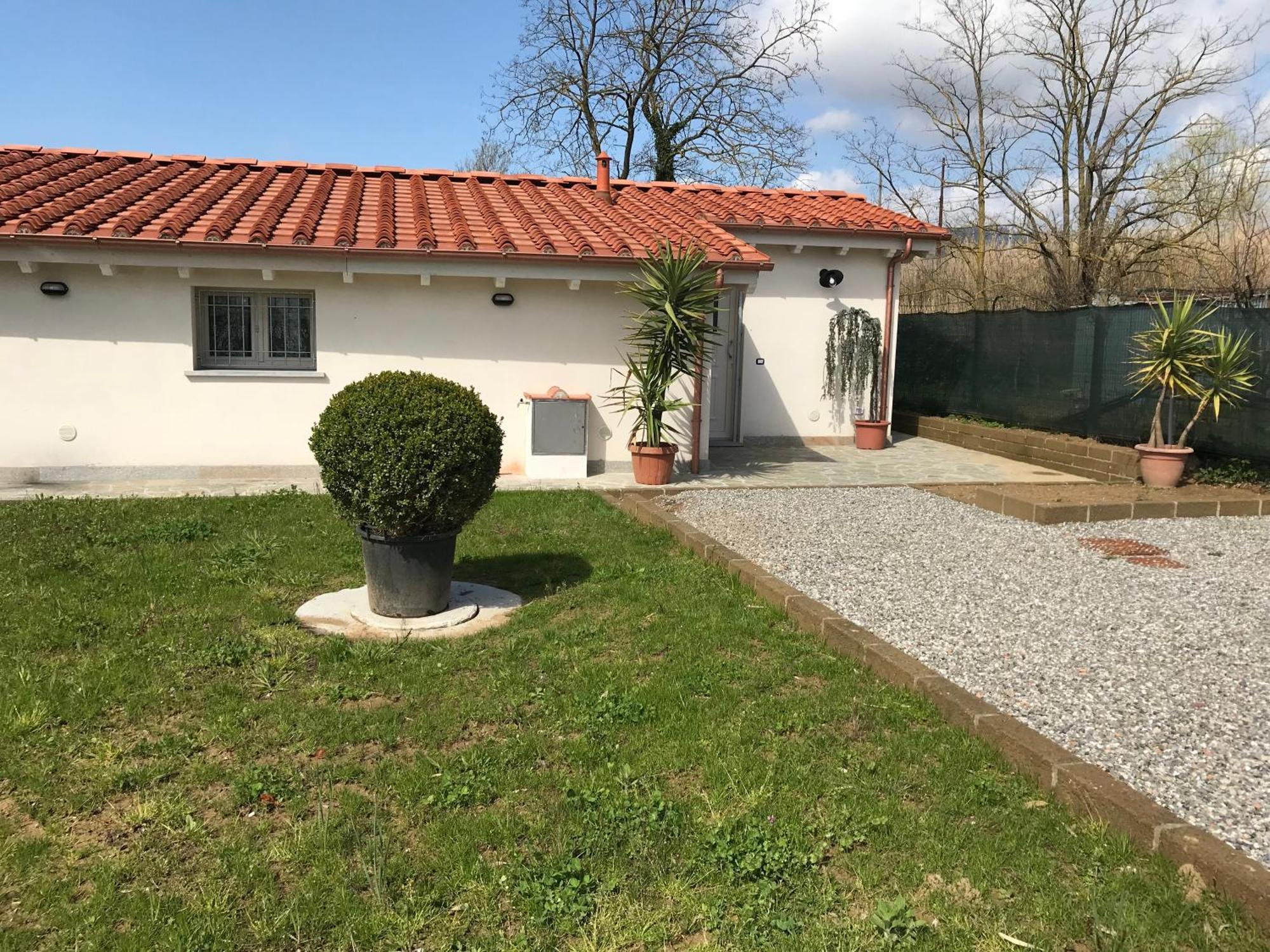 La Camelia Villa Massa e Cozzile Eksteriør billede